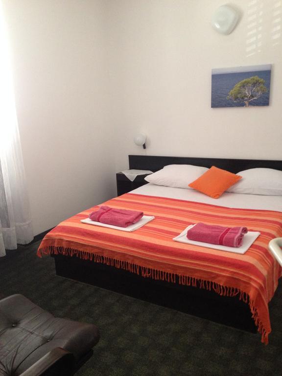 Guest House Alek Врбоска Стая снимка